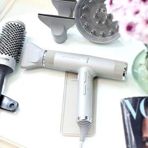 Phon Professionale iQ Perfetto - 2000 W di potenza, pesa solo 294 grammi, Motore Brushless Intelligente, Capelli più sani, morbidi e brillanti