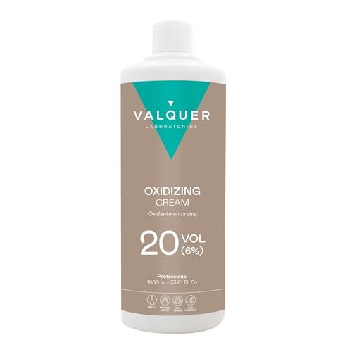 Valquer - Crema Professionale Ossigenata Valquer Stabilizzata, 20 Volumi (6%) - Colorazione permanente dei capelli - Uso professionale parrucchiere - Formulazione Vegana - 1000 Ml
